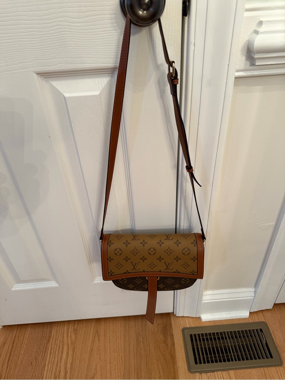 Monogram Purse with strap. Very Good Condition! - Picture 7 of 11
